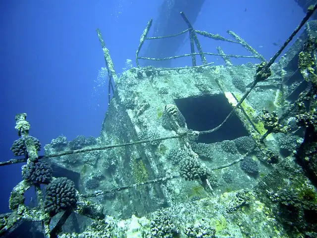 Alif Alif Fesdhoo Wreck Maldives