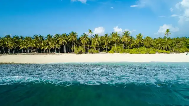 Thulusdhoo island