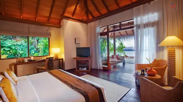 Baros Maldives, Maldives resort