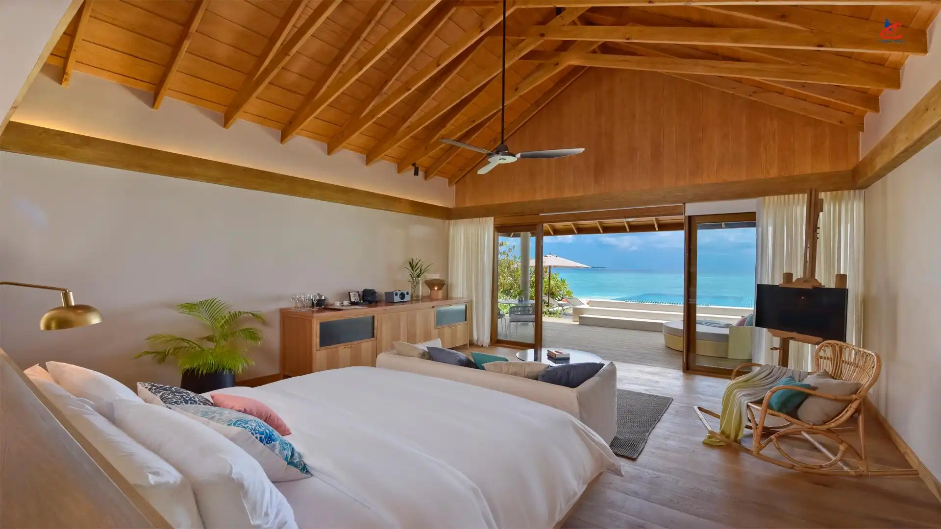 Emerald Faarufushi Maldives Beach Pool Villa