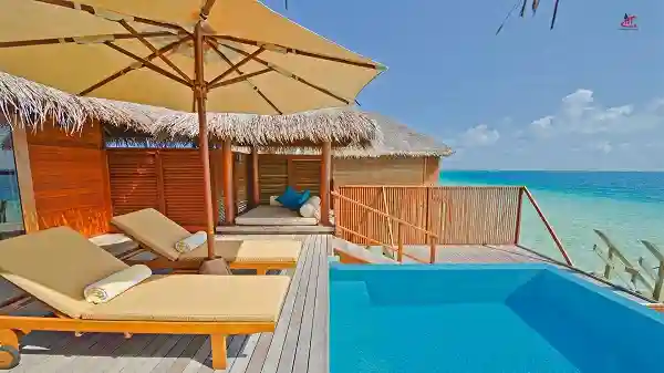 huvafenfushi island lagoon pool room
