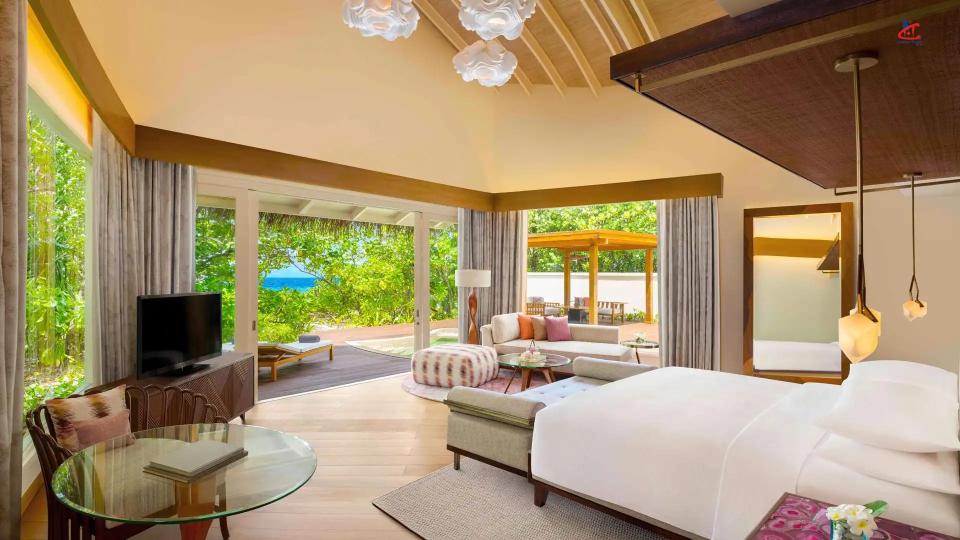 JW Marriott Maldives Resort and Spa Sunrise Beach Villa Pool