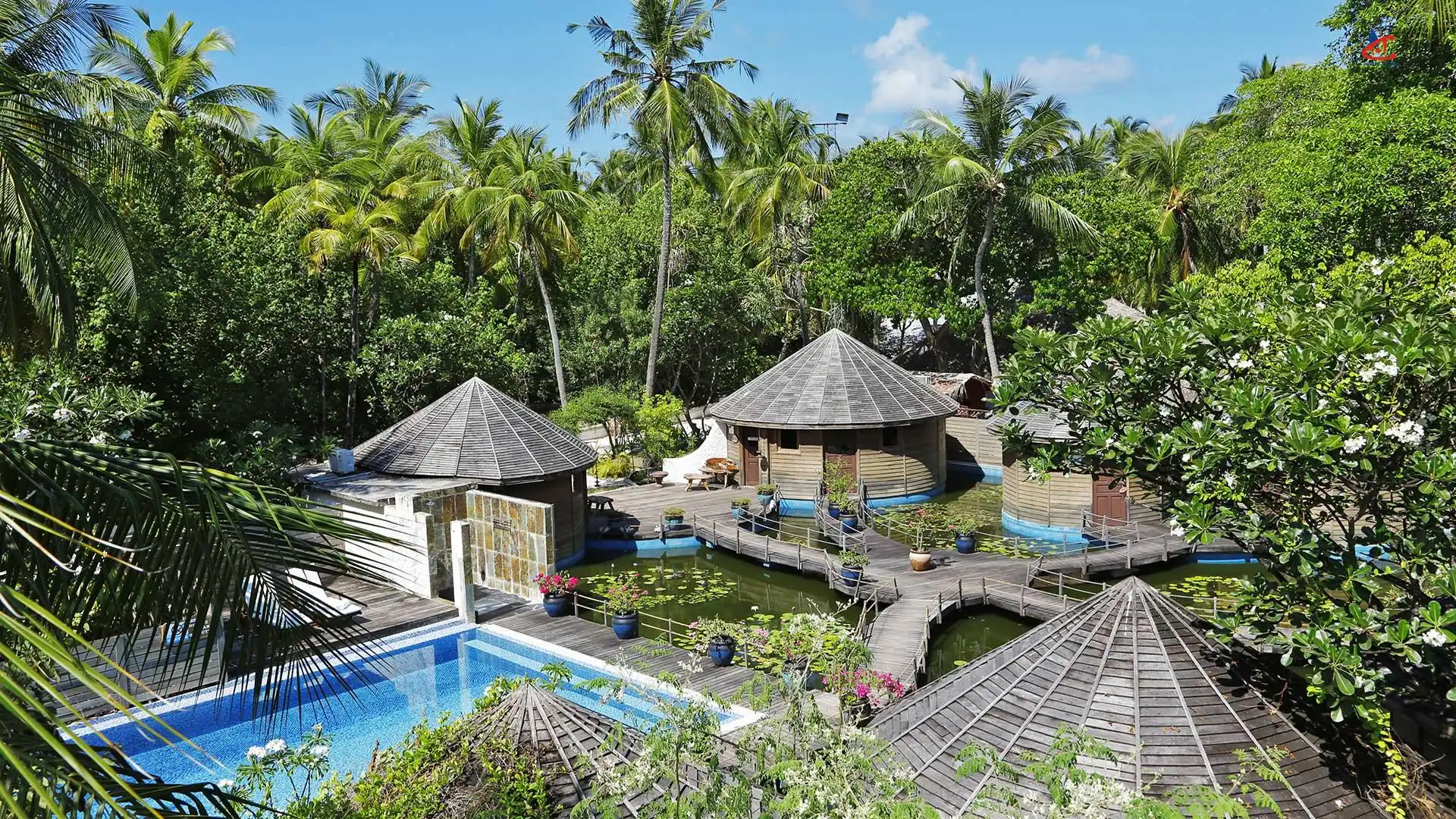 Nika Island Resort and Spa Maldives pool