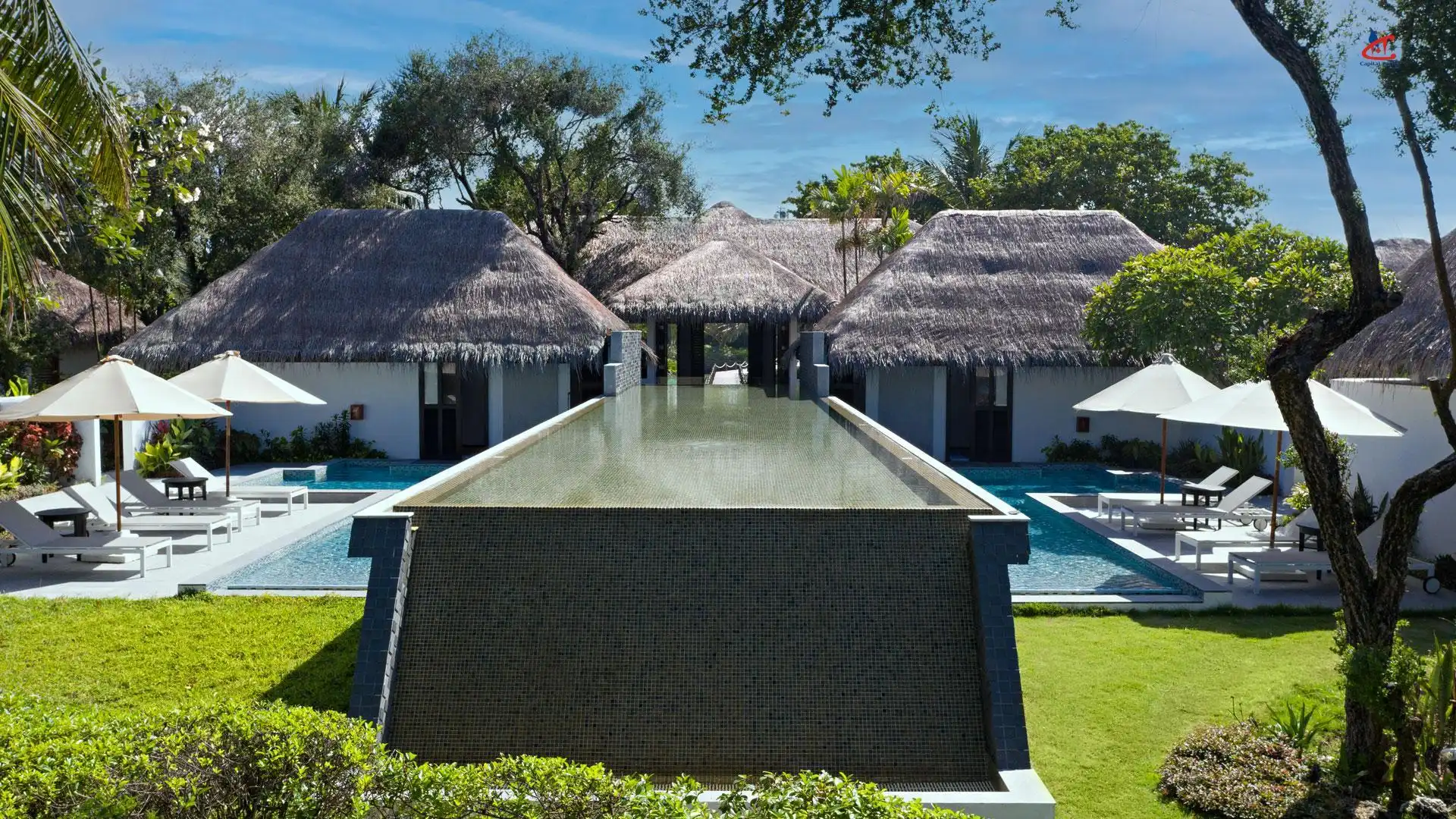 Sheraton Maldives Full Moon Resort and Spa